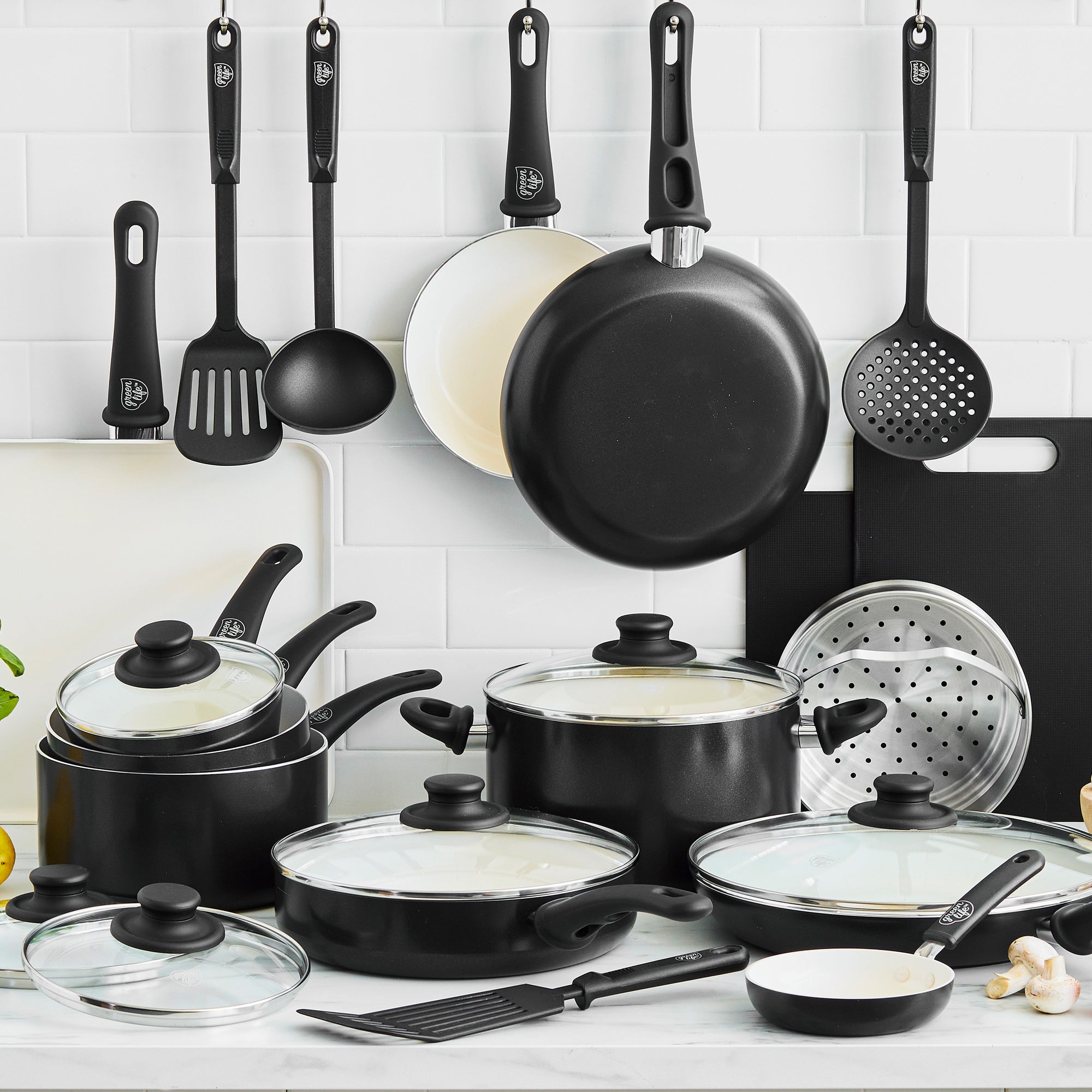 Greenlife Soft Grip Diamond Healthy Ceramic Nonstick, Cookware Pots and  Pans Set, 16 Piece, Black - Cookware Sets, Facebook Marketplace